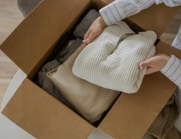 8 Best Clothing Packaging Ideas to Stand Out in 2025