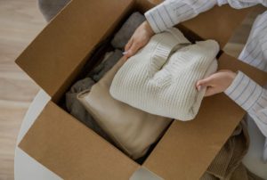 8 Best Clothing Packaging Ideas to Stand Out in 2025